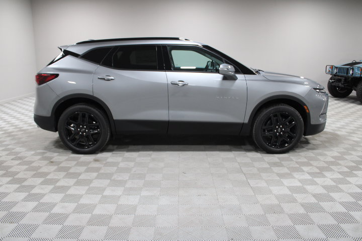 New 2026 Chevrolet Blazer LT w/ Sound & Technology Package AWD/4WD image 12