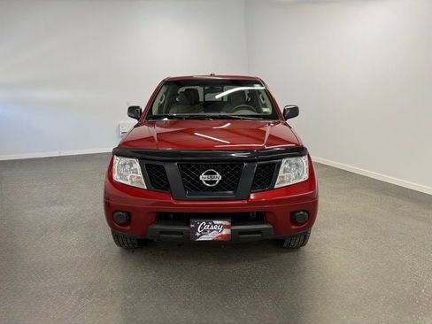 Used 2014 Nissan Frontier SV image 6