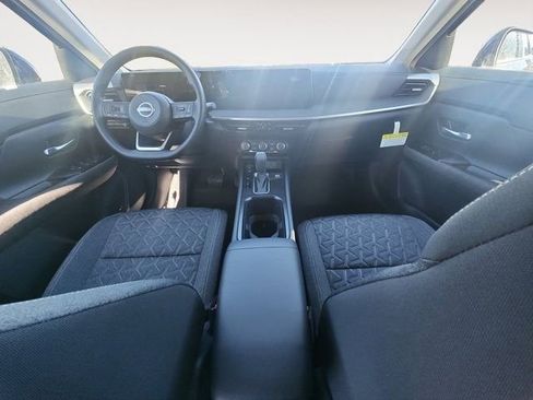 New 2025 Nissan Kicks SV w/ Illumination Package image 10