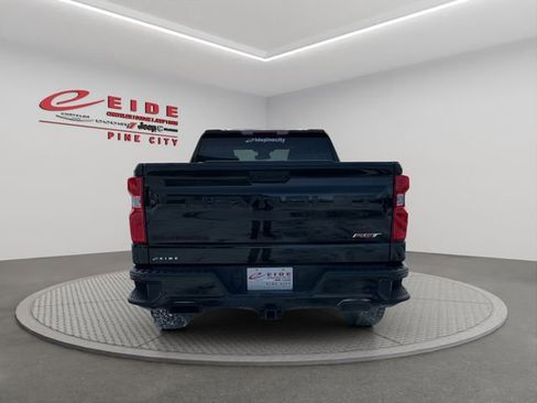 Used 2022 Chevrolet Silverado 1500 RST w/ Redline Edition image 5