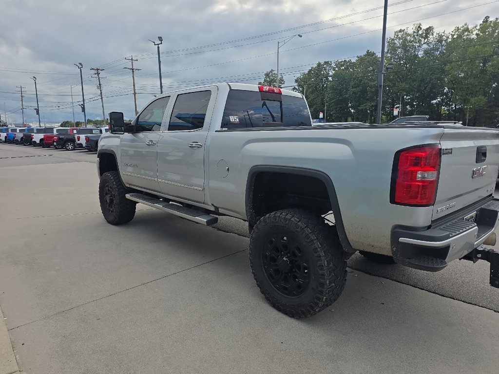 Used 2017 GMC Sierra 2500 Denali w/ Duramax Plus Package AWD/4WD image 5