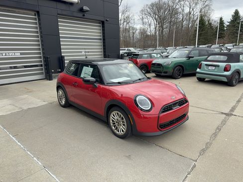 New 2026 MINI Cooper S image 2