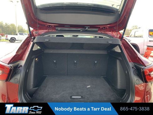 Used 2025 Chevrolet Trax LT w/ LT Convenience Package FWD image 19