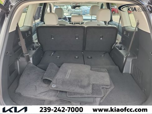 Certified 2025 Kia Telluride EX FWD image 10