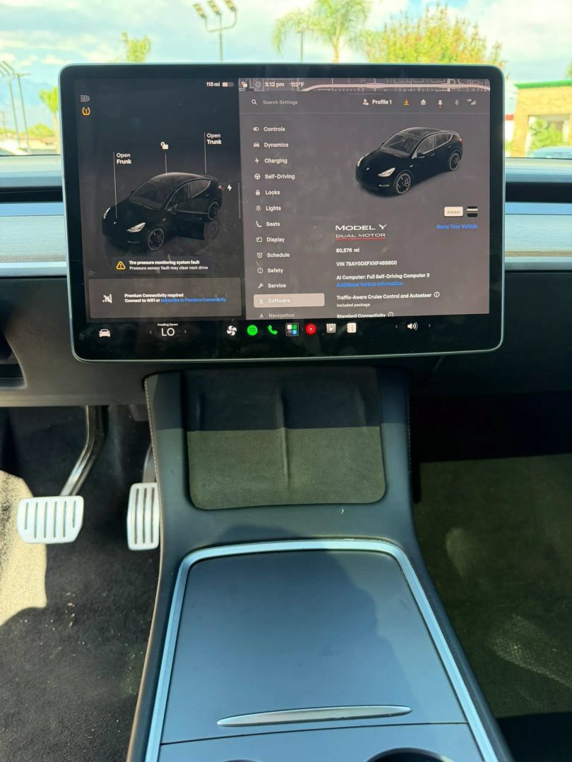 Used 2022 Tesla Model Y Performance AWD/4WD image 27