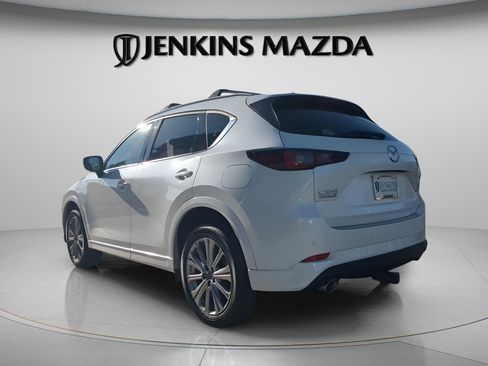Used 2022 MAZDA CX-5 Signature image 5