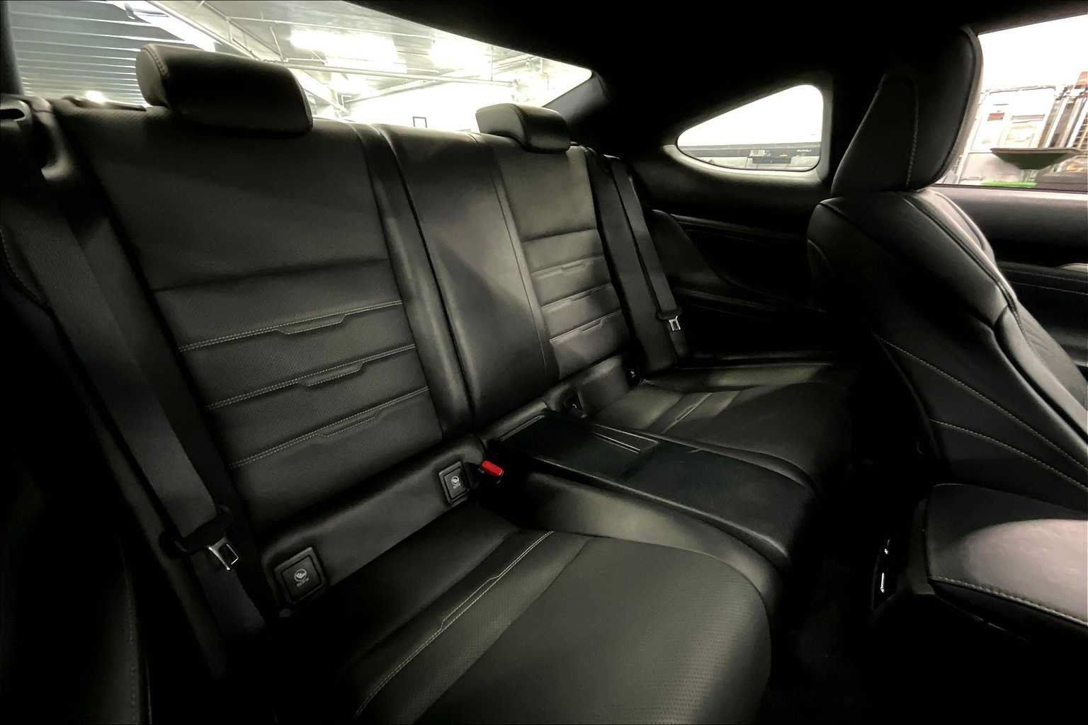 Used 2016 Lexus RC 200t RWD image 18