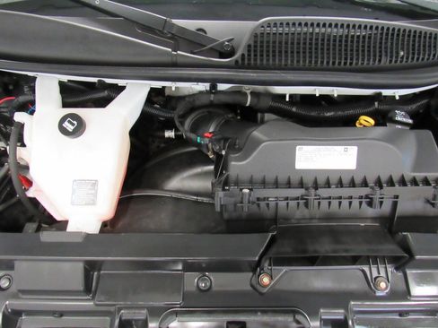 Used 2020 Chevrolet Express 2500 w/ Driver Convenience Package image 29