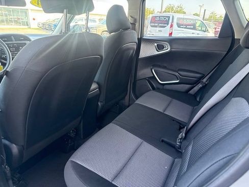Used 2024 Kia Soul LX w/ Option Group 015 FWD image 16