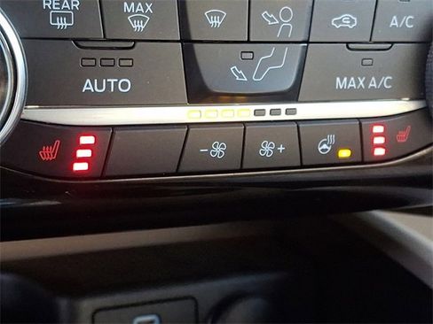 Used 2022 Ford Escape SE w/ Convenience Package image 24