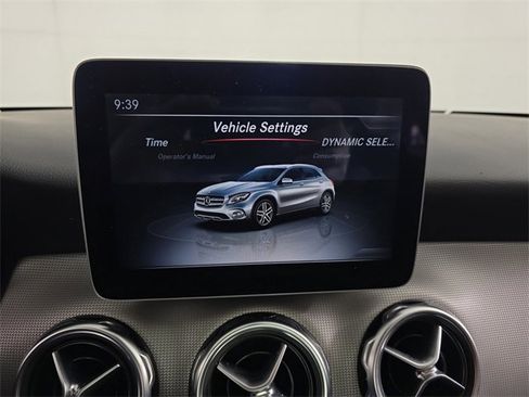 Used 2018 Mercedes-Benz GLA 250 image 13