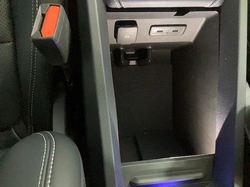 Used 2025 Ford Mustang Mach-E Premium image 33