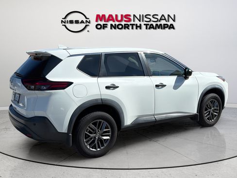 Used 2021 Nissan Rogue S AWD/4WD image 13