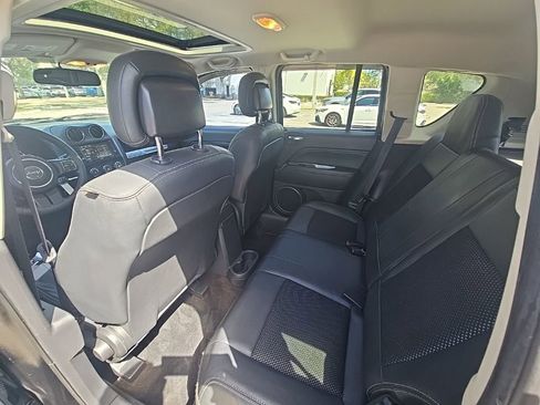 Used 2014 Jeep Compass Latitude w/ Sun/Sound Group image 25