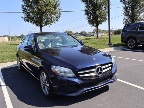 Used 2018 Mercedes-Benz C 300 4MATIC Sedan image 5