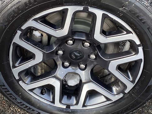 Certified 2025 RAM 1500 Laramie image 23