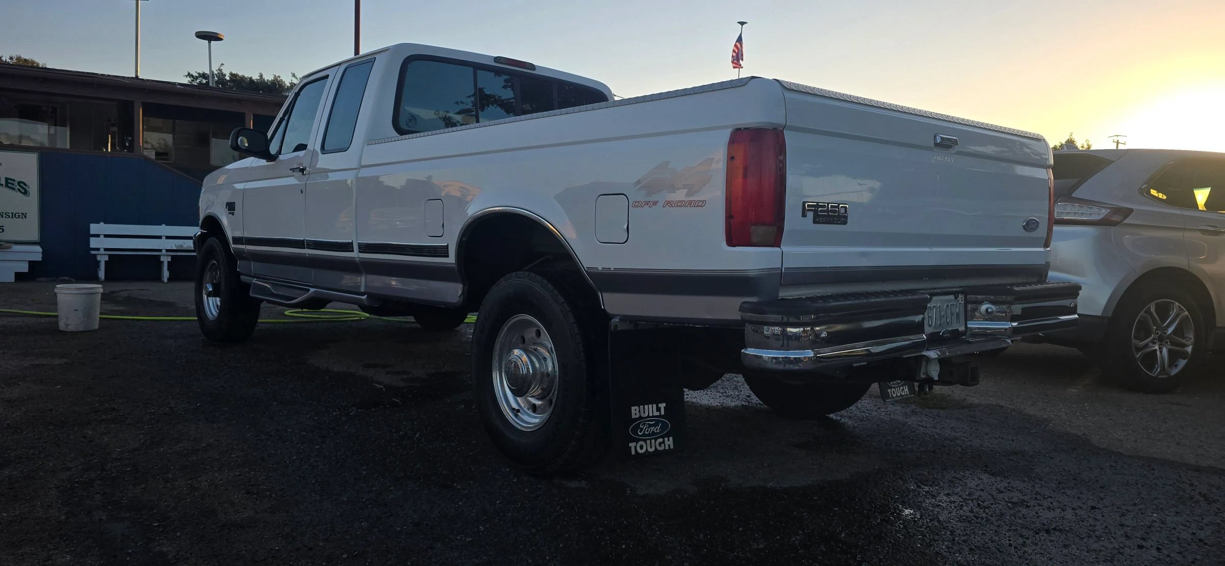 Used 1997 Ford F250 4x4 SuperCab Heavy Duty image 2