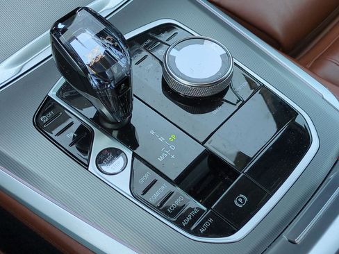 Used 2022 BMW X5 sDrive40i w/ Executive Package image 26