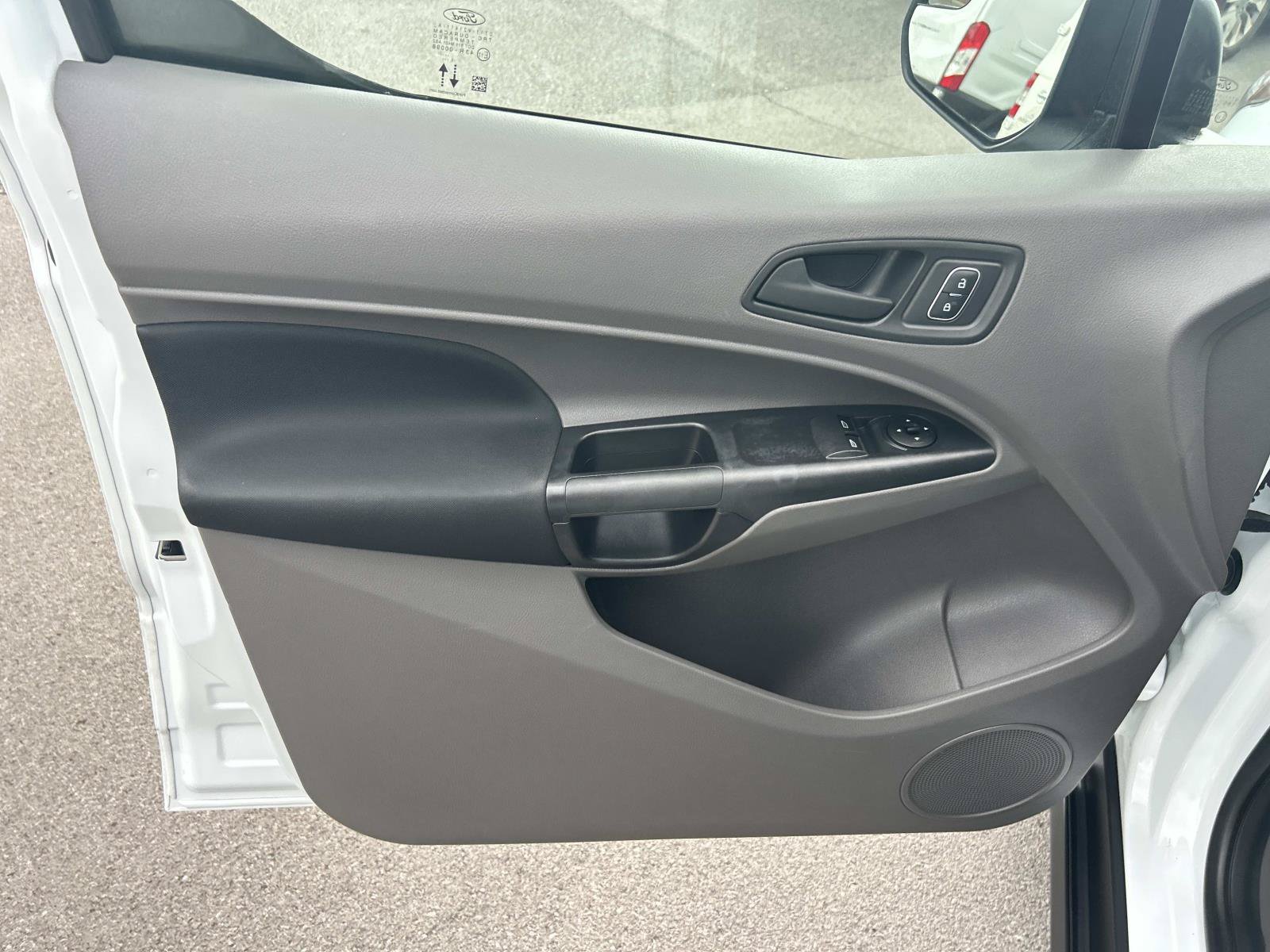Used 2022 Ford Transit Connect XL FWD image 32