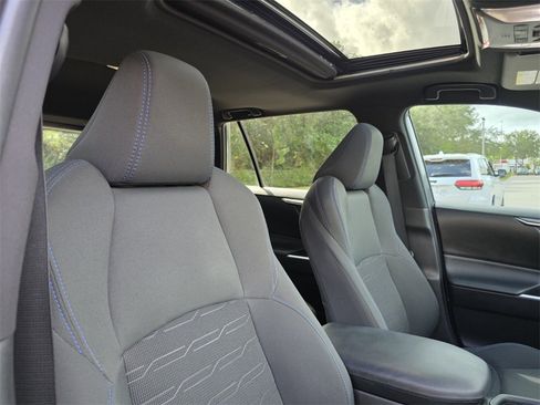 Certified 2022 Toyota RAV4 SE image 15