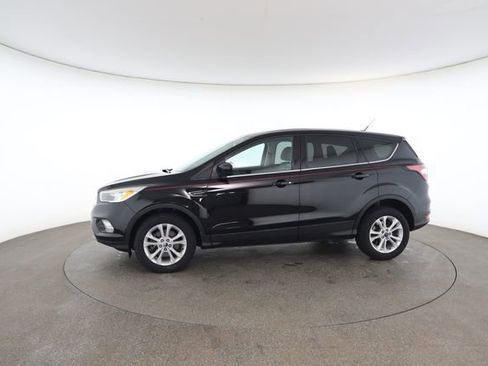 Used 2017 Ford Escape SE image 6