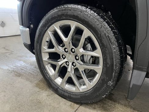 New 2026 GMC Sierra 1500 SLT w/ SLT Convenience Package image 12