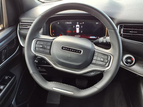 Used 2024 Jeep Wagoneer Series II w/ Flexible Seating Group RWD image 20