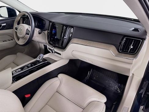 Used 2023 Volvo XC60 B5 Ultimate w/ Protection Package Premier image 32