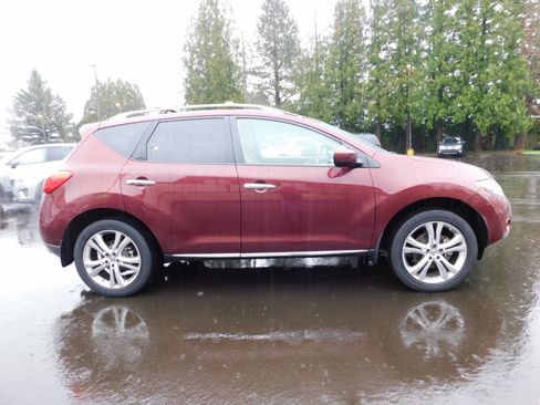 Used 2010 Nissan Murano LE w/ Navigation Pkg image 24