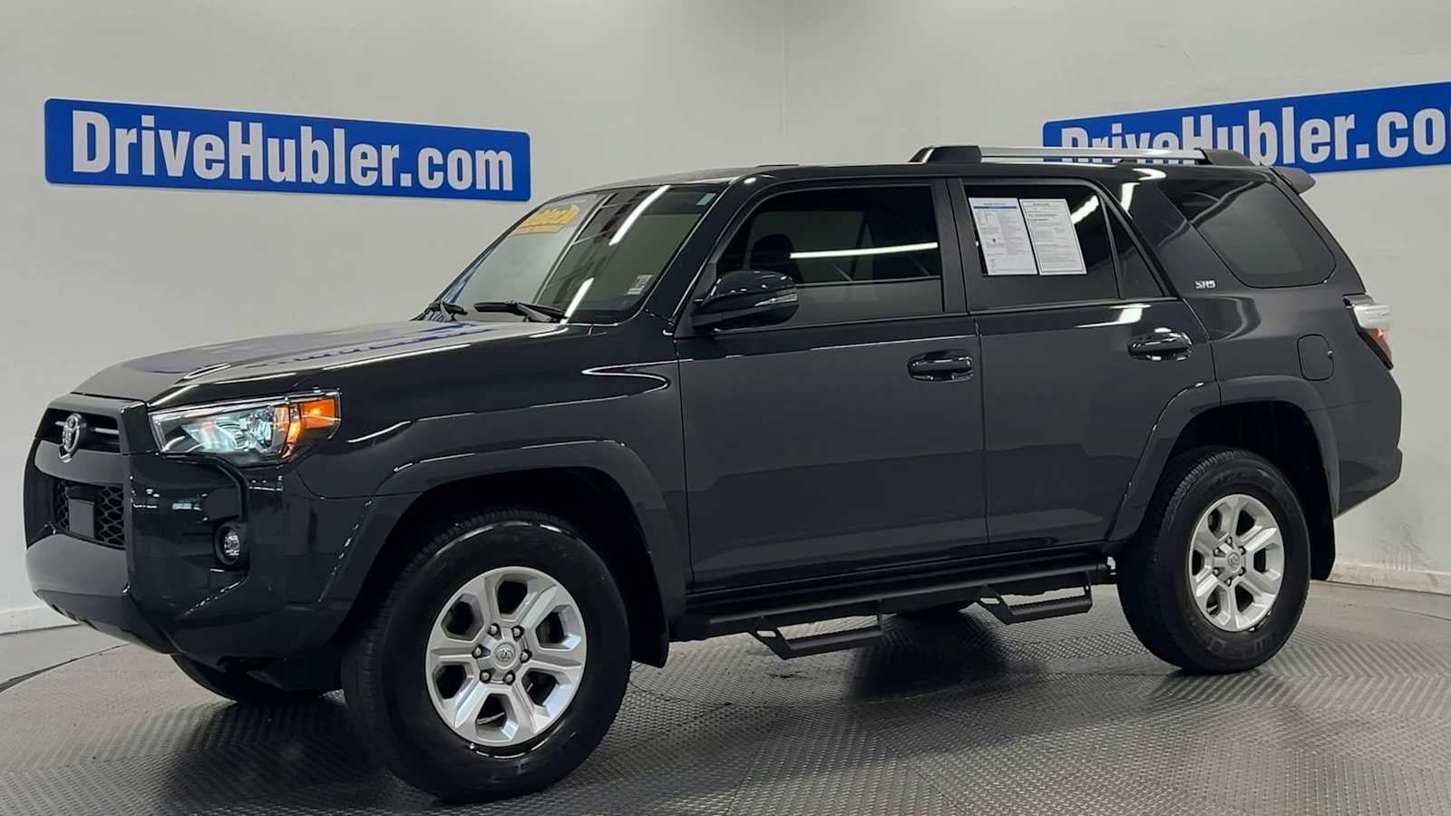 Used 2024 Toyota 4Runner SR5 Premium w/ Moonroof Package AWD/4WD image 4