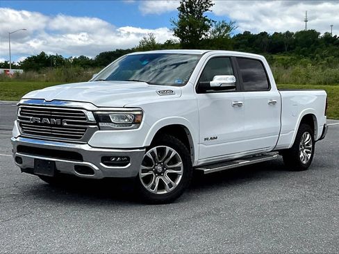 Used 2021 RAM 1500 Laramie AWD/4WD image 2