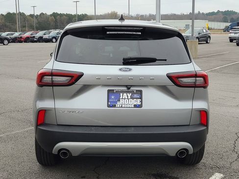 Certified 2024 Ford Escape Active w/ Cold Weather Package image 4