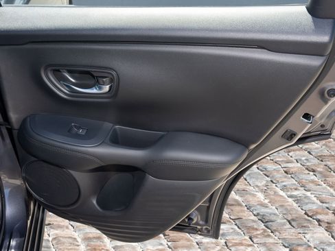 Certified 2023 Honda HR-V LX image 12