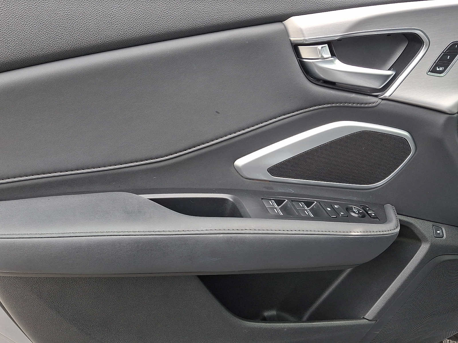 Certified 2024 Acura RDX SH-AWD image 12