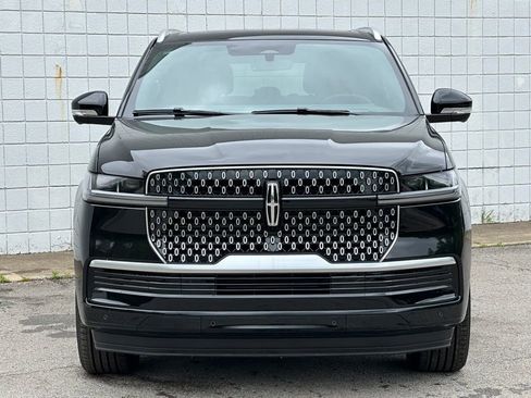 New 2026 Lincoln Navigator L Reserve AWD/4WD image 30
