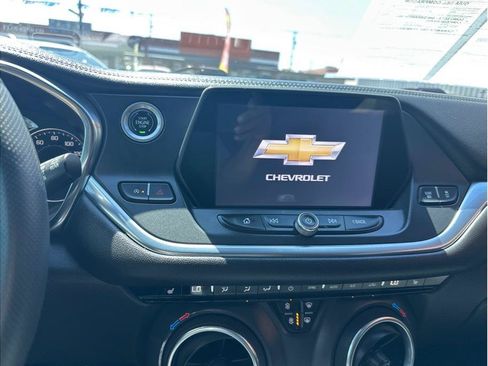 Used 2022 Chevrolet Blazer LT FWD image 17
