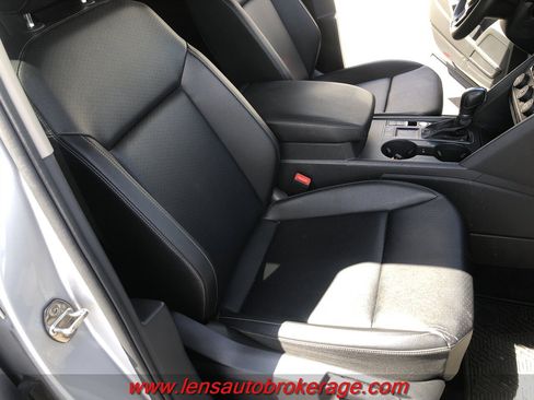 Used 2019 Volkswagen Atlas SE FWD image 20