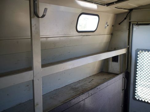 Used 2016 Ford E-450 and Econoline 450 Super Duty w/ Power Windows & Locks Group RWD image 19