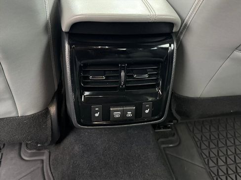 Used 2021 Toyota Avalon Limited w/ Advanced Safety Package image 8