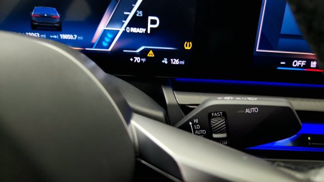 Used 2024 BMW i5 eDrive40i w/ M Sport Package RWD image 60