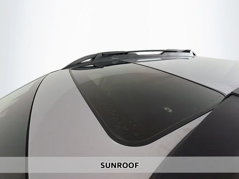 Used 2023 Subaru Outback Limited w/ Tech Package 2 image 4