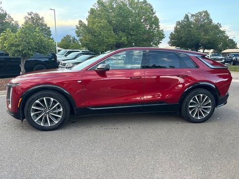 Certified 2024 Cadillac Lyriq Sport AWD/4WD image 2