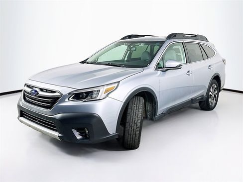 Used 2022 Subaru Outback Limited image 2