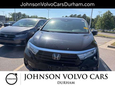 Used 2024 Honda Odyssey EX-L image 3