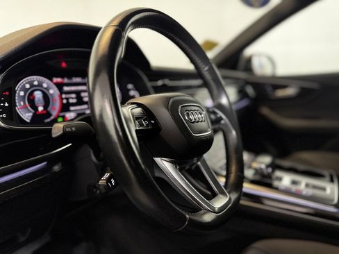 Used 2019 Audi Q8 Premium w/ Convenience Package image 12