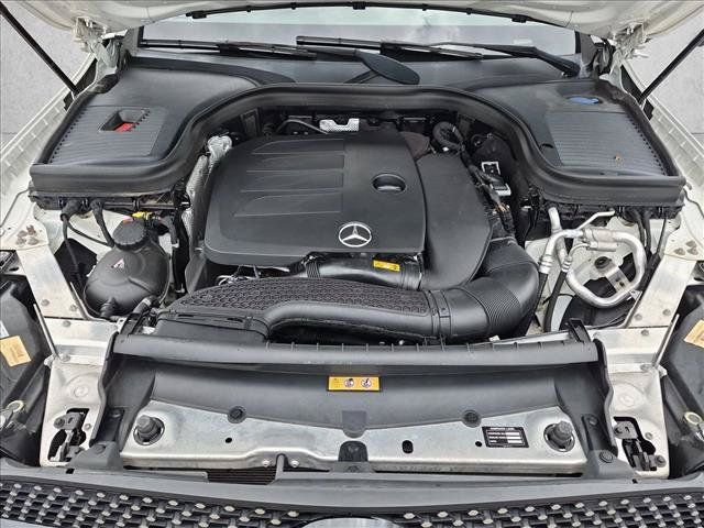 Used 2022 Mercedes-Benz GLC 300 4MATIC Coupe image 23
