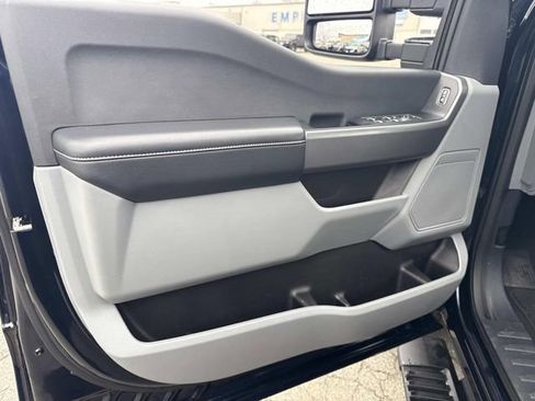 Used 2025 Ford F250 XLT w/ Snow Plow Prep Package image 16