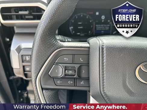 Used 2025 Toyota Tacoma TRD Sport AWD/4WD image 20