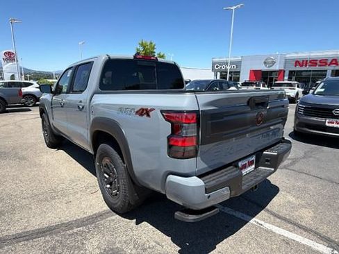 New 2026 Nissan Frontier PRO-4X w/ Tow Package AWD/4WD image 6