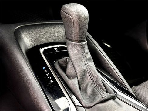 Used 2024 Toyota Corolla LE image 21